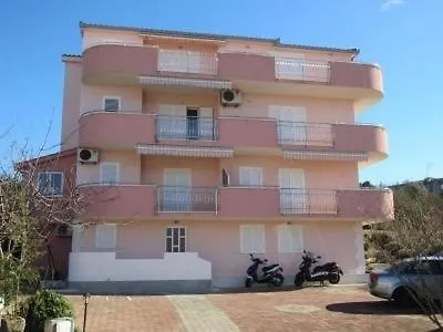 Apartment In Okrug Gornji With Balcony, Air Conditioning, Wifi, Dishwasher 5048-1 Trogir 0*,  Croatia